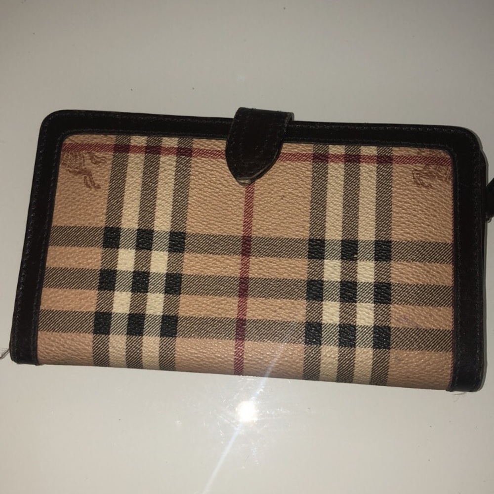 Burberry Women’s Wallet